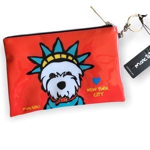 Cute Mark Tetro Manhattan NYC Doggie Statute of liberty Zip clutch with Keychain